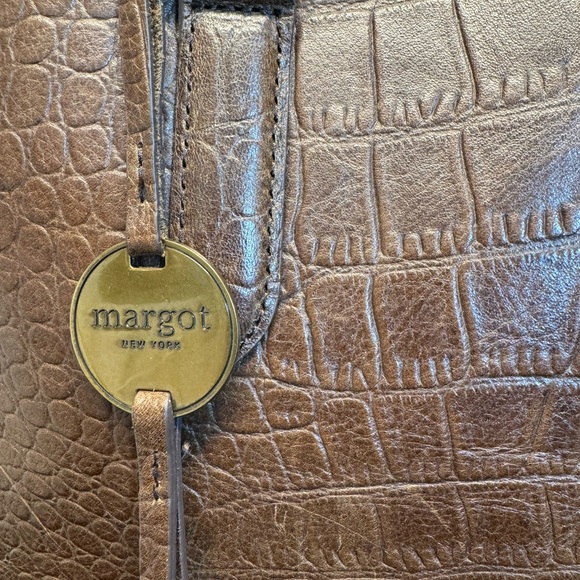 Margot New York Taylor Triple Compartment Leather Tote - Picture 4 of 8